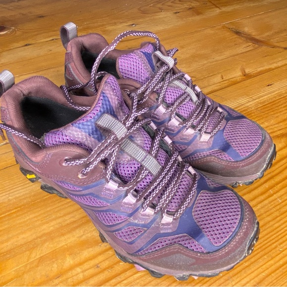 Women’s Merrell purple ankle hiking shoe Vibram select dry size 8.5 - Picture 9 of 10